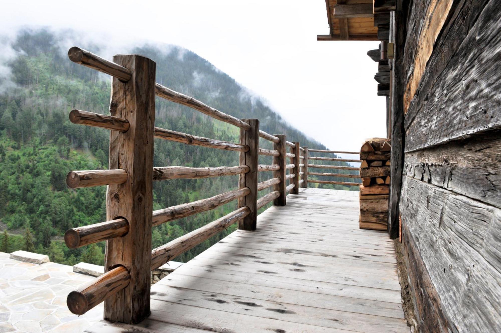 Montagne Alternative Hotel Orsières Екстериор снимка